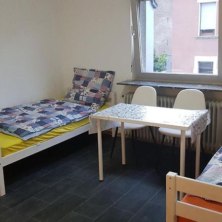 Handwerker Unterkunft Monteurzimmer Mit Gemeinschaftsbad In Brebach Saarbruecken Ngoại thất bức ảnh