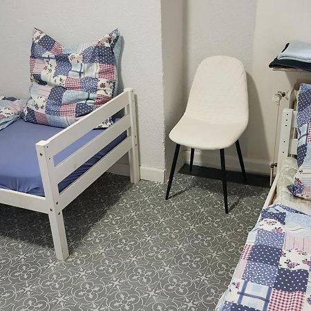 Handwerker Unterkunft Monteurzimmer Mit Gemeinschaftsbad In Brebach Saarbruecken Ngoại thất bức ảnh