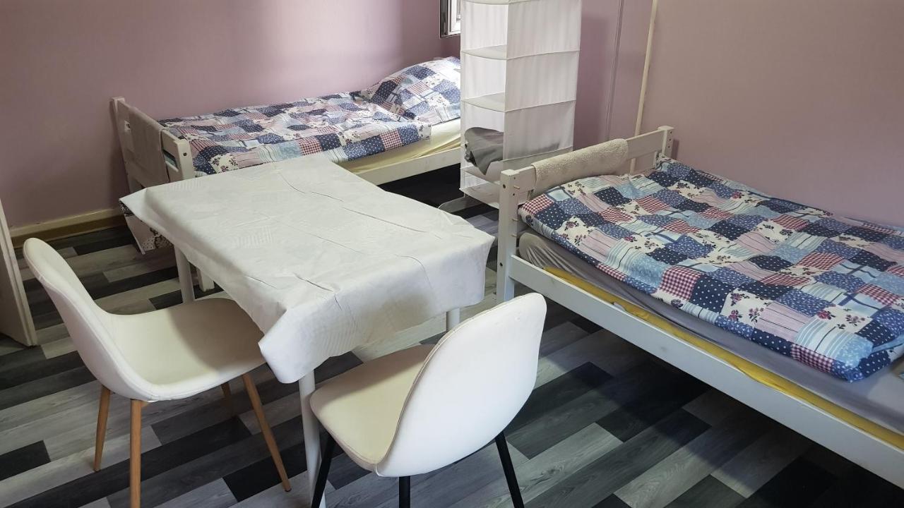Handwerker Unterkunft Monteurzimmer Mit Gemeinschaftsbad In Brebach Saarbruecken Ngoại thất bức ảnh