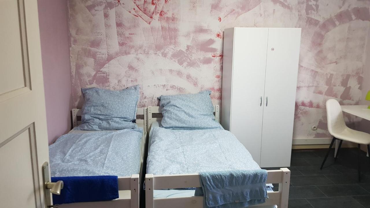 Handwerker Unterkunft Monteurzimmer Mit Gemeinschaftsbad In Brebach Saarbruecken Ngoại thất bức ảnh